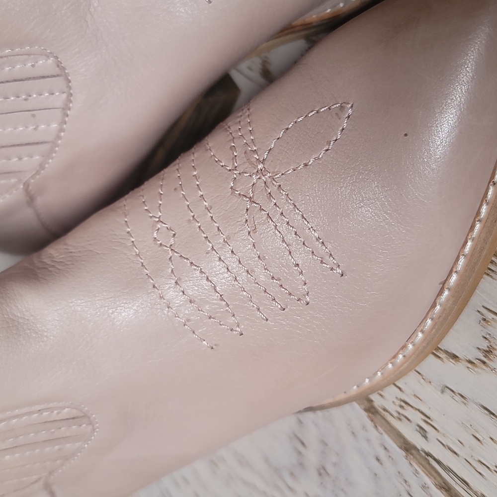 Anthropologie Silent D Puly Western Bootie 6.5/ 37 Taupe Nude Smooth Leather - Picture 10 of 11